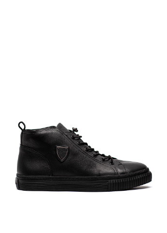 Черные зимние ботинки Corso Vito