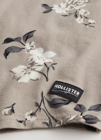 Светло-коричневая футболка Hollister