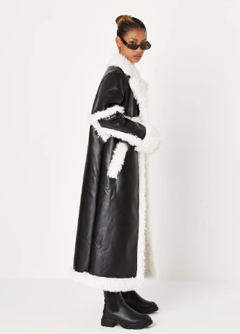 Чорне зимнє Пальто однобортне Missguided