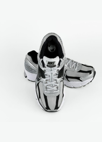 Серебряные демисезонные кроссовки fj4151-004 Nike Zoom Vomero 5