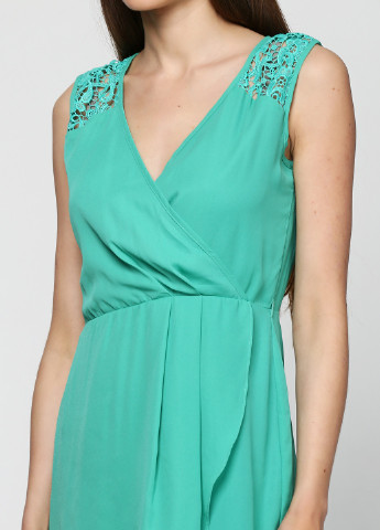 Зеленое кэжуал платье Uttam Boutique однотонное