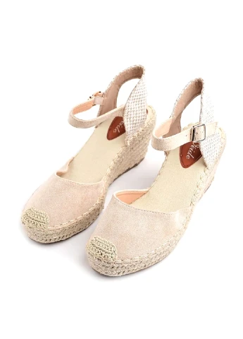 Светло-бежевые босоножки Top Shoes с ремешком на плетеной подошве