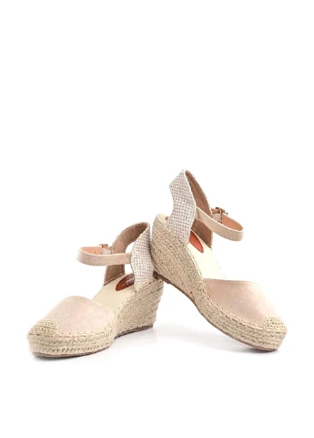 Светло-бежевые босоножки Top Shoes с ремешком на плетеной подошве