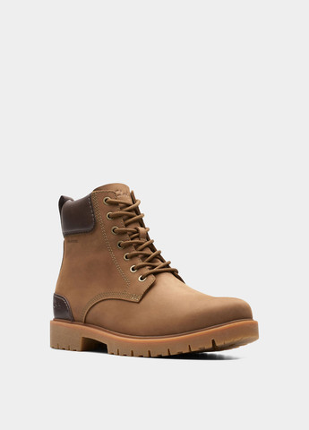 Коричневые осенние ботинки тимберленды Clarks