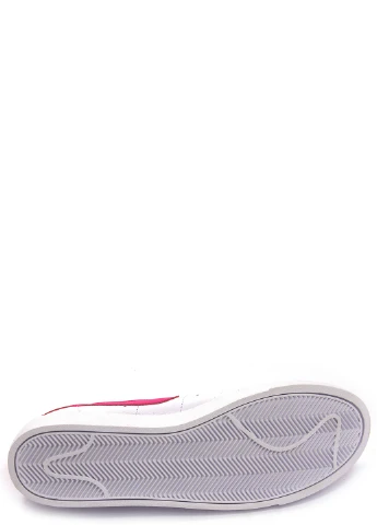 Білі жіночі кеди w blazer low Nike