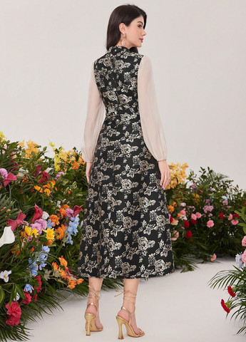 Чорна святковий, вечірня сукня кльош SHEIN з квітковим принтом