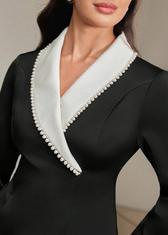 Чорно-біла блуза на запах SHEIN