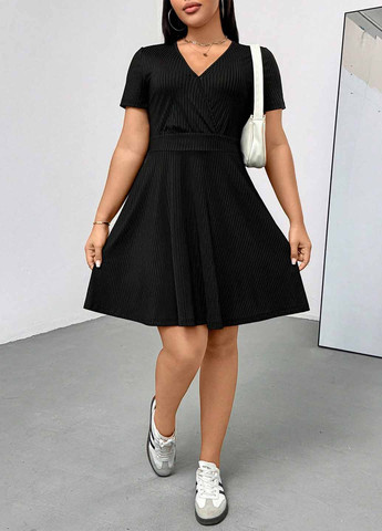 Чорна кежуал сукня кльош SHEIN однотонна