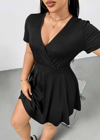 Чорна кежуал сукня кльош SHEIN однотонна