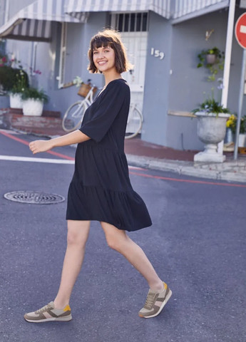 Чорна кежуал сукня а-силует Esmara однотонна