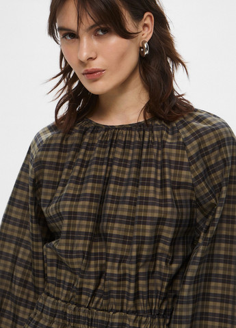 Коричневое кэжуал платье а-силуэт H&M с геометрическим узором