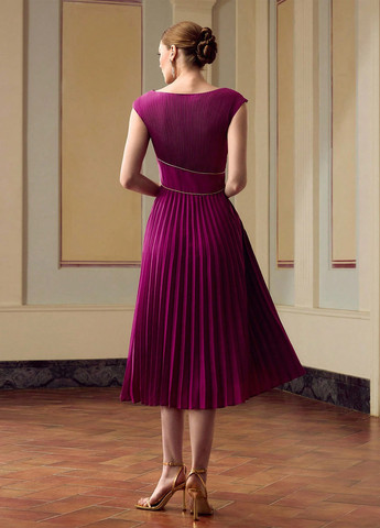 Фуксиновое (цвета Фуксия) праздничный, вечернее платье клеш SHEIN однотонное