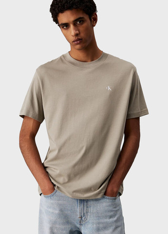 Серо-бежевая футболка Calvin Klein Jeans
