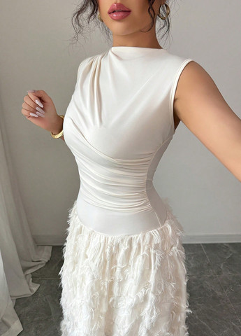 Кремова святковий сукня кльош SHEIN однотонна