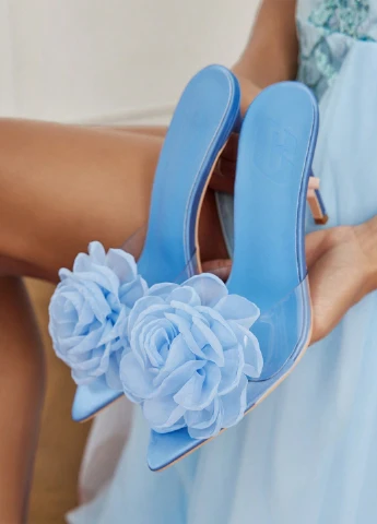 Голубые шлепанцы SHEIN с цветами, с аппликацией