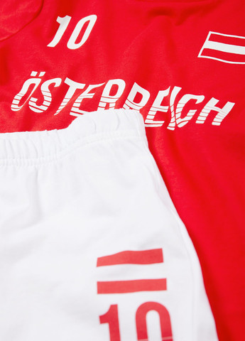 Комбинированный летний комплект (футболка, шорты) C&A