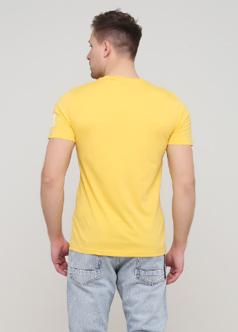 Желтая летняя футболка Gant