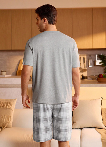 Піжама (футболка, шорти) SHEIN (365779733)