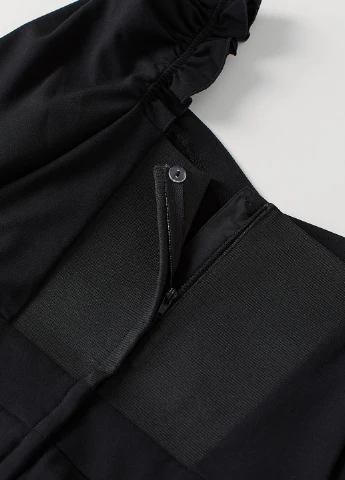 Комбинезон H&M комбинезон-брюки чёрный кэжуал полиэстер, вискоза