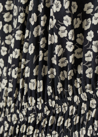 Комбінезон H&M комбінезон-брюки квітковий чорний кежуал віскоза