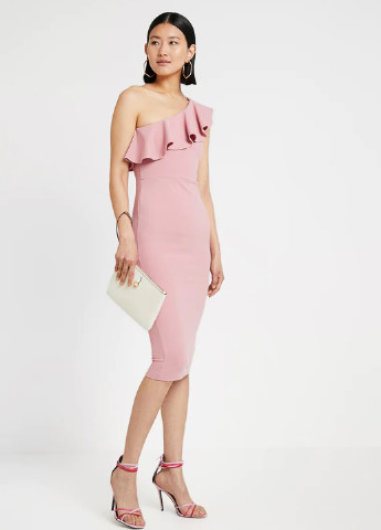 Светло-розовое коктейльное платье футляр Missguided однотонное