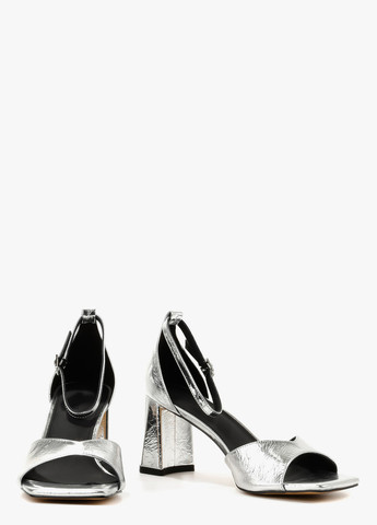 Босоніжки Le'BERDES (370483457)