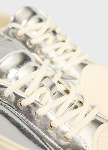 Серебристые кеды PRPY