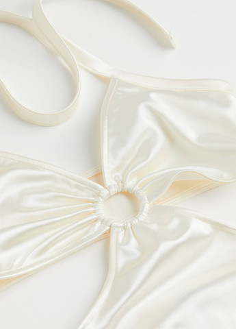 Кремовое кэжуал платье с открытой спиной H&M однотонное