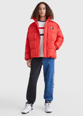 Красная зимняя куртка Tommy Jeans