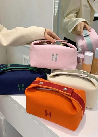 Косметичка SHEIN (322849100)
