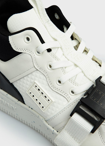 Белые зимние кроссовки Tommy Jeans