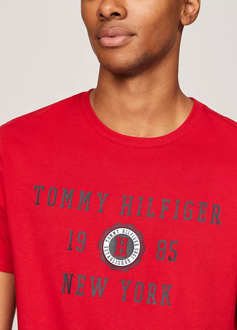 Червона футболка Tommy Hilfiger