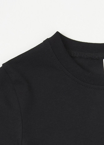 Черная летняя футболка Garnamama