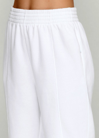 Белые спортивные демисезонные брюки Missguided