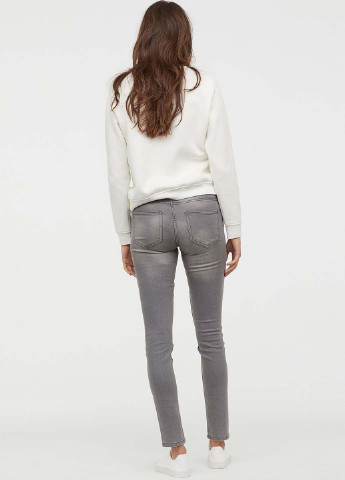 Светло-серые демисезонные зауженные джинсы H&M