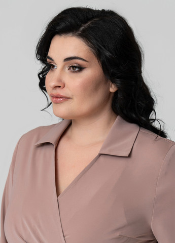 Бежевая блуза на запах A'll Posa