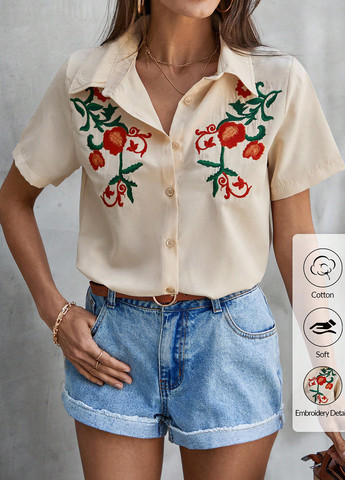 Светло-бежевая кэжуал рубашка с цветами SHEIN