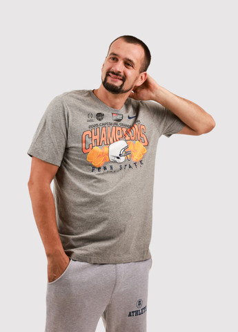 Сіра футболка Nike