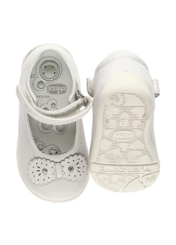 Белые туфли без каблука Chicco
