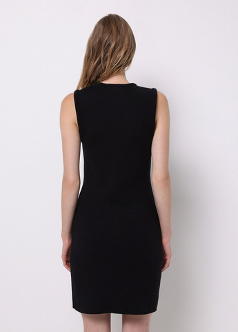 Черное кэжуал платье силуэтная Colin's однотонное