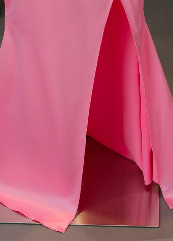 Светло-розовое платье SHEIN (340108795)