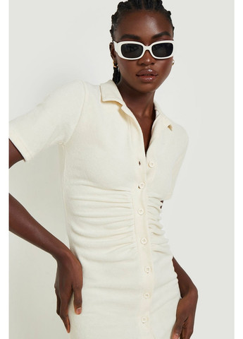 Молочна кежуал сукня сукня-сорочка Boohoo однотонна