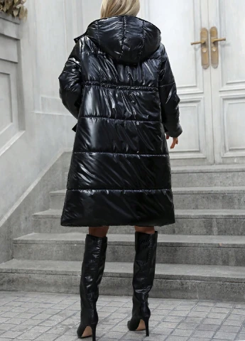 Черная зимняя куртка SHEIN