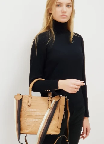 Модний жіночий коричнева сумочка шкіряна середня повсякденна 6936 Fashion Сумка (225899859)