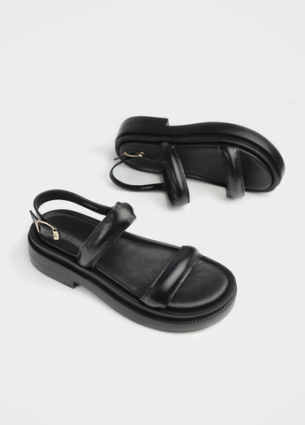 Черные босоножки URBAN TRACE с ремешком