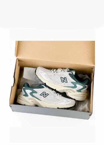 Бежевые всесезонные кроссовки ml725cm New Balance 725 White Green