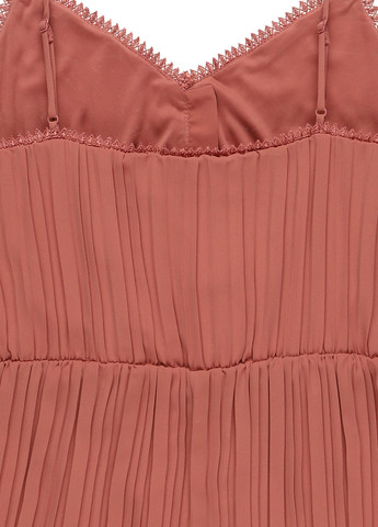 Терракотовое кэжуал платье плиссированное MINT&BERRY однотонное