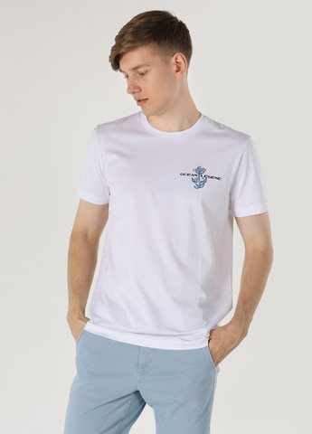 Белая футболка Colin's