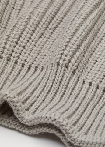 Серый зимний джемпер зимовий H&M