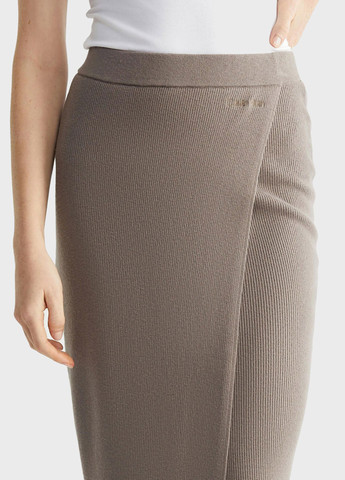 Светло-коричневая кэжуал однотонная юбка Calvin Klein на запах